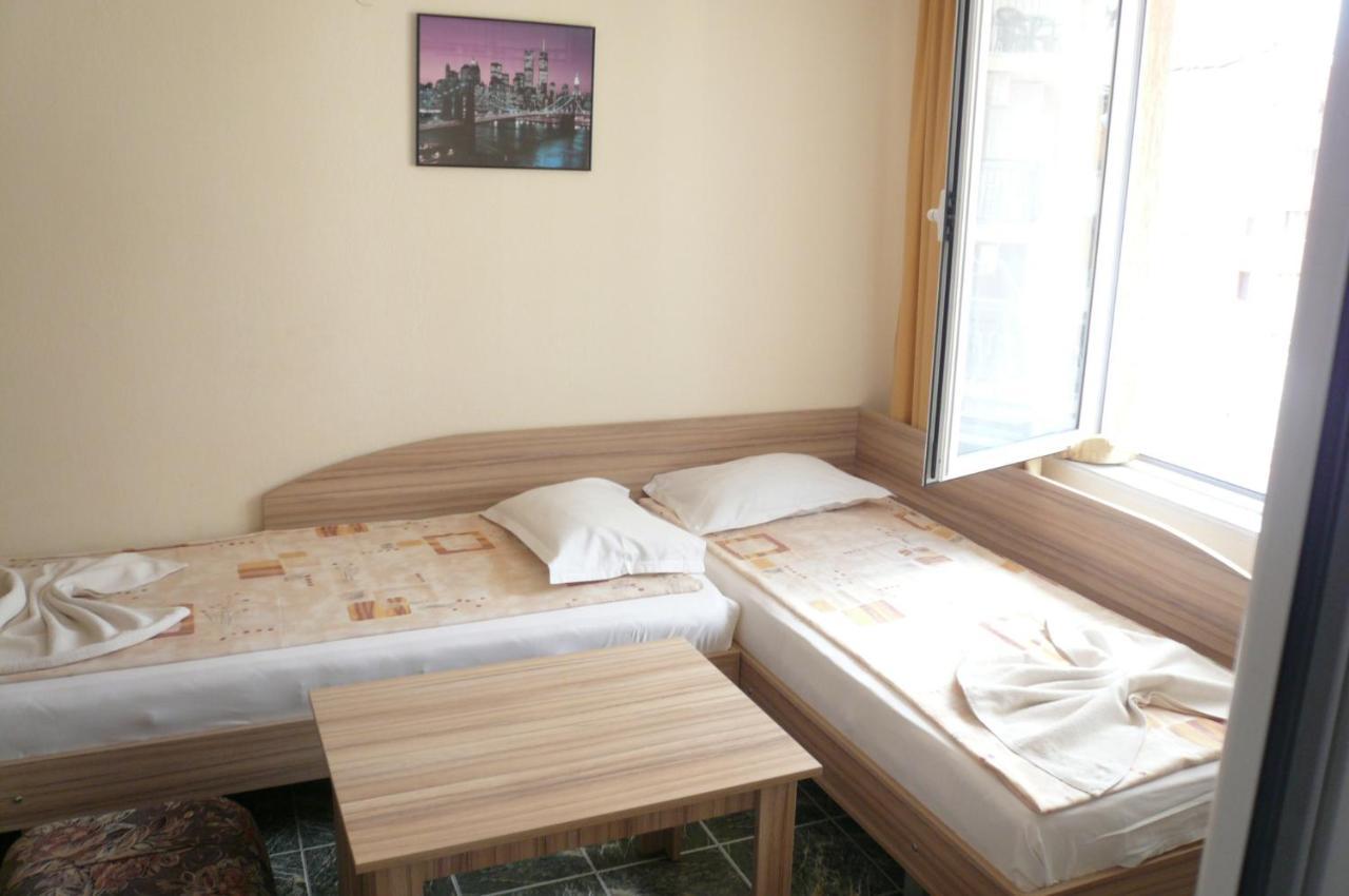 Къща За Гости Мишел 네세부르 외부 사진